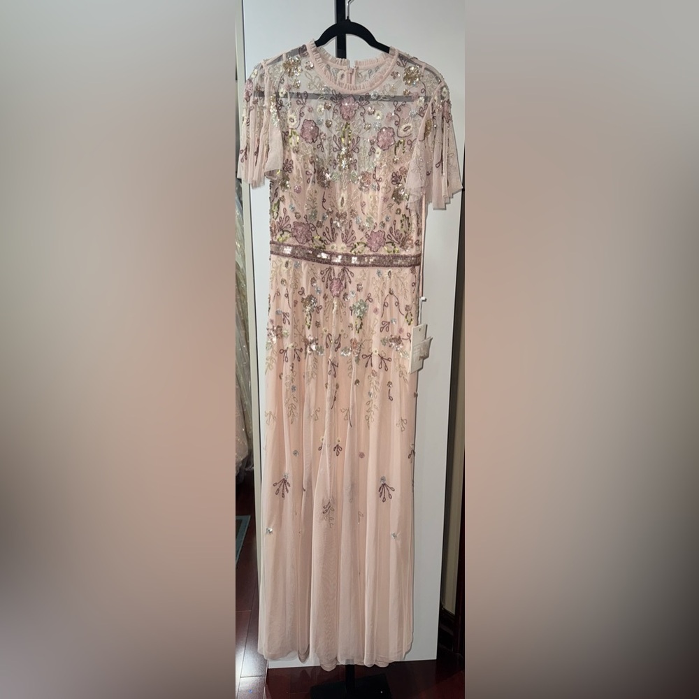 Embellished high neck butterfly sleeve gown - Picture 4 of 9